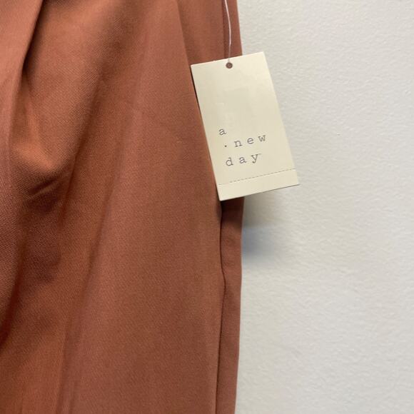A New Day Women's Rust High Rise Pleat Front Tapered Leg Pants Size 6 - Picture 3 of 6